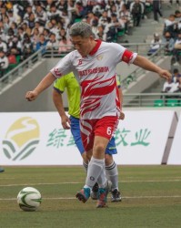  蒙扎主场惜败佛罗伦萨，最后时刻定位球失守