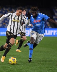  那不勒斯连胜终结尤文统治  