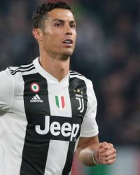  那不勒斯关键战失利退出争冠  