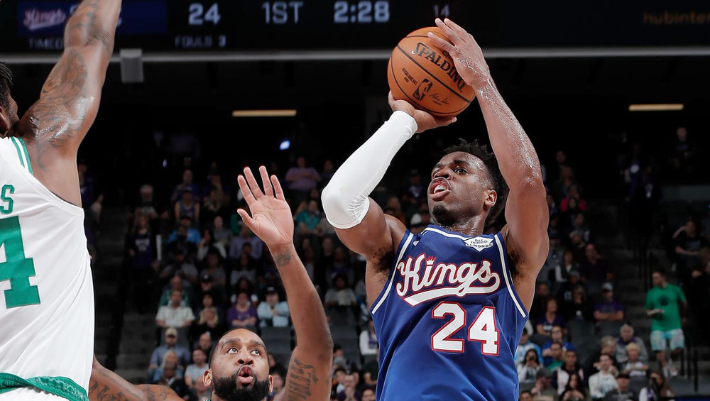  魔术连胜终结于青年军活塞  